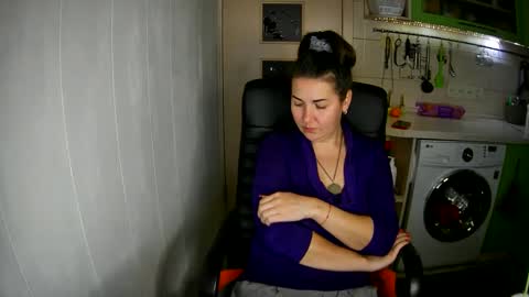 MarinettaQhot online show from December 2024 10:33:02 PM
