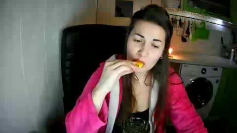 MarinettaQhot online show from January 2025 11:13:01 PM