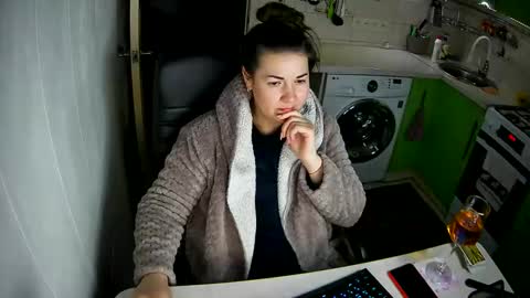 MarinettaQhot online show from February 2025 06:48:01 PM