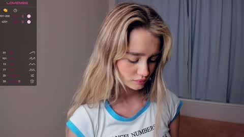 Alivia. online show from December 2024 06:10:02 AM