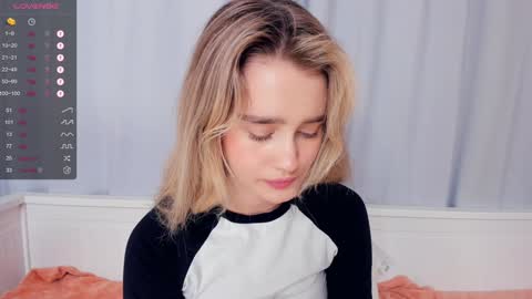 Alivia. online show from December 2024 12:38:02 PM