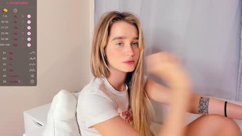 Alivia. online show from December 2024 12:55:02 PM