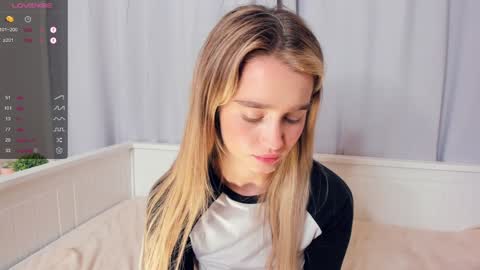 Alivia. online show from December 2024 12:15:02 PM