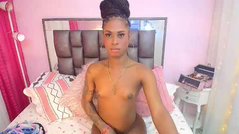 Snapshot of mariposahorny chatting on October 2025 02:05:01 PM Nathaly online show from October 2025 02:05:01 PM