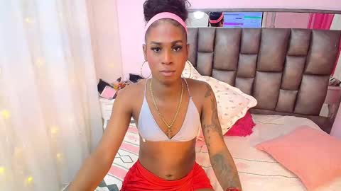 Snapshot of mariposahorny chatting on November 2025 04:17:01 PM Nathaly online show from November 2025 04:17:01 PM