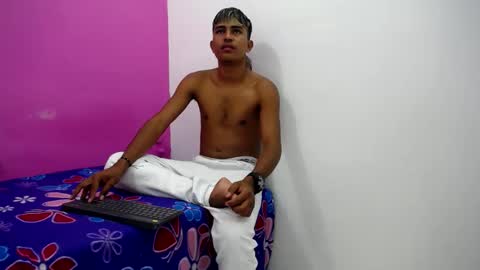 mark_latin18 online show from February 2025 12:50:01 PM