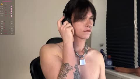 Mark online show from October 2025 03:21:02 PM