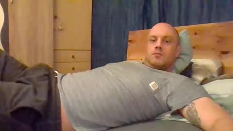 markus_7 online show from October 2025 10:10:01 PM