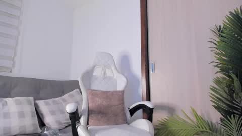 Snapshot of markus_blass chatting on December 2024 11:01:02 PM markus... Y online show from December 2024 11:01:02 PM