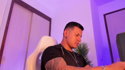 Snapshot of markus_blass chatting on February 2025 09:48:02 PM markus... Y online show from February 2025 09:48:02 PM