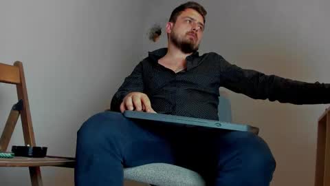 Snapshot of markwaynescr chatting on November 2025 11:10:02 PM MARK online show from November 2025 11:10:02 PM