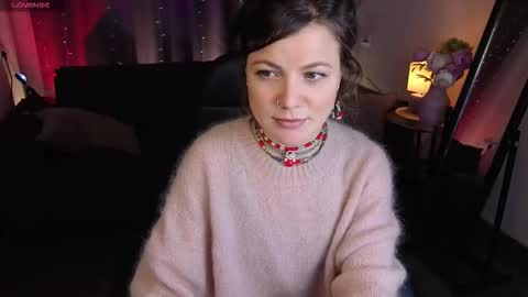 Snapshot of marla_bri chatting on November 2025 01:22:01 PM Marla online show from November 2025 01:22:01 PM