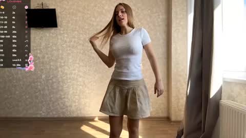 Olivia online show from September 2025 10:53:02 AM