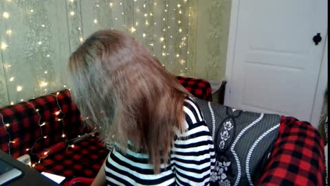 MarleneLue online show from September 2025 09:00:01 AM