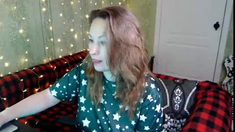 MarleneLue online show from September 2025 10:16:01 AM