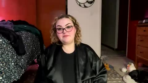 maroon_moon online show from February 2025 10:11:02 PM