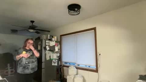 maroon_moon online show from November 2025 10:15:02 PM