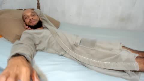 MAX online show from February 2025 08:56:02 AM