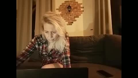 MaryGoRound online show from February 2025 03:55:02 AM