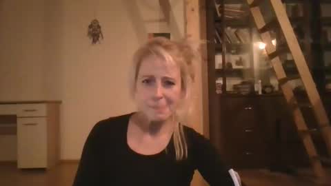 MaryGoRound online show from March 2025 02:15:02 AM