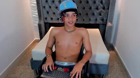 MARSHALL online show from November 2025 04:12:01 AM