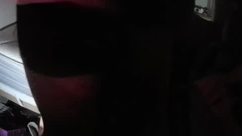 Snapshot of martamoontrans chatting on October 2025 03:37:01 AM martamoontrans online show from October 2025 03:37:01 AM