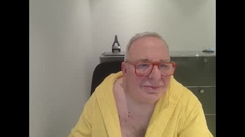 martin_1947 online show from January 2025 09:26:01 PM