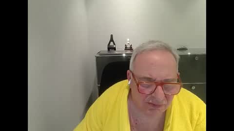 martin_1947 online show from February 2025 09:15:01 PM