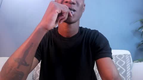 Martin online show from December 2024 01:28:02 AM