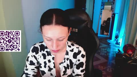 mari online show from February 2025 02:39:01 AM
