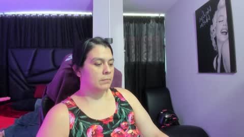  MARTINA   online show from January 2025 08:52:02 PM
