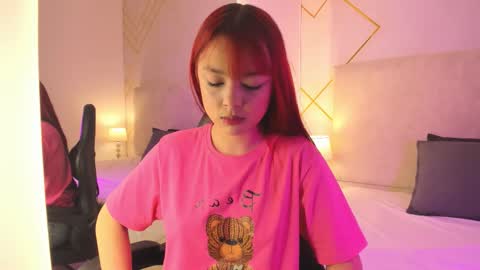 Snapshot of martinaa_garcia chatting on December 2025 08:14:02 PM Martina online show from December 2025 08:14:02 PM