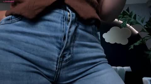 Snapshot of martinnabonnet chatting on March 2025 11:23:01 AM Martinna Bonnet online show from March 2025 11:23:01 AM