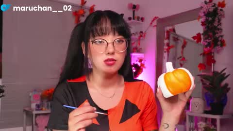 Snapshot of maru_chan_ chatting on October 2025 02:37:02 AM INSTAGRAM Maruchan 02 online show from October 2025 02:37:02 AM