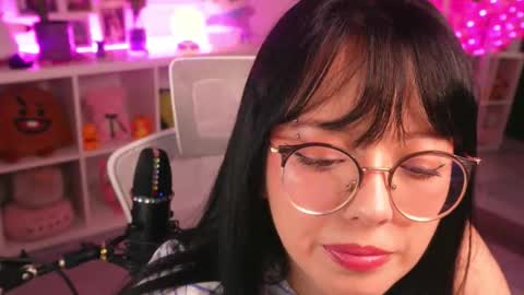 Snapshot of maru_chan_ chatting on November 2025 02:21:01 AM INSTAGRAM Maruchan 02 online show from November 2025 02:21:01 AM