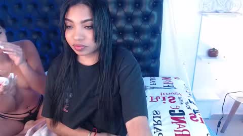 Snapshot of mary_live18 chatting on January 2025 12:41:02 PM Hi guys im Mary online show from January 2025 12:41:02 PM