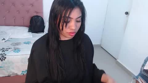 Snapshot of mary_live18 chatting on February 2025 12:17:02 PM Hi guys im Mary online show from February 2025 12:17:02 PM