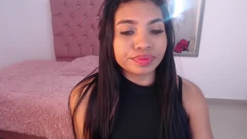 Snapshot of mary_live18 chatting on February 2025 12:22:02 PM Hi guys im Mary online show from February 2025 12:22:02 PM