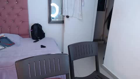 Snapshot of mary_live18 chatting on March 2025 12:09:02 PM Hi guys im Mary online show from March 2025 12:09:02 PM