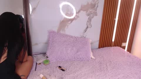 Snapshot of mary_live18 chatting on September 2025 12:48:01 PM Hi guys im Mary online show from September 2025 12:48:01 PM