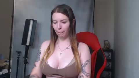 MaryHotLoves online show from October 2025 04:51:01 PM