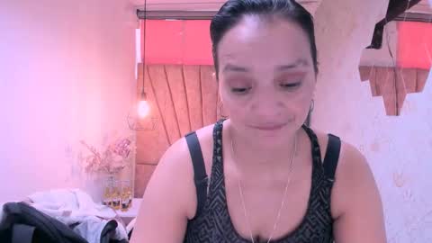 Marylin online show from September 2025 07:48:01 PM