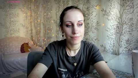 Mary Lou online show from September 2025 07:32:01 AM