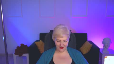 marymogan online show from September 2025 06:13:02 AM
