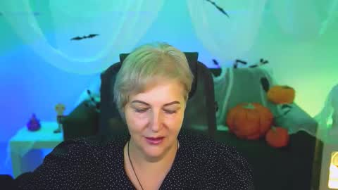 Snapshot of marymogan chatting on October 2025 04:02:02 AM marymogan online show from October 2025 04:02:02 AM