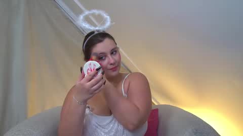 Snapshot of marymurrays chatting on October 2025 06:45:02 PM MaryMurrays online show from October 2025 06:45:02 PM