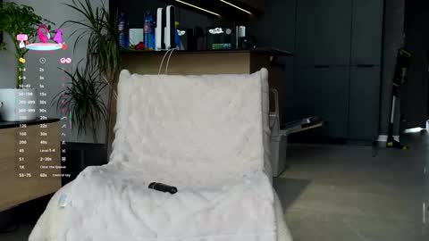 Marina online show from October 2025 10:38:02 AM