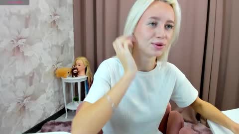 Luucy UTC1 Mon Tue Wed Thu Fri 0500-1130 online show from October 2025 02:55:01 AM