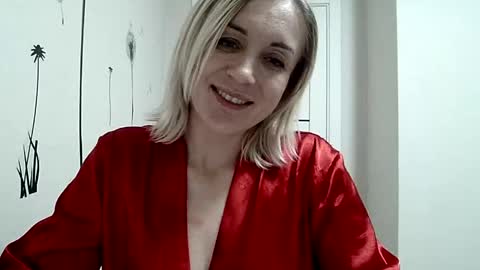 maryyemm online show from December 2024 07:43:02 PM