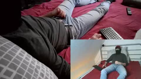 masked_horny_guy online show from February 2025 07:07:02 AM
